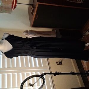 🦋💙Veronica M. Navy Pull On Jump Suit W/Ruffle & Belt Size Medium